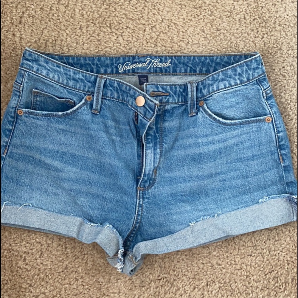 Shorts - Picture 1 of 1